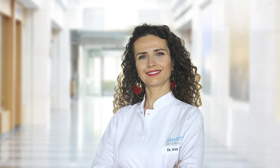 İmplant tedavisinde aynı gün yeni diş uygun hastalarda mümkün
